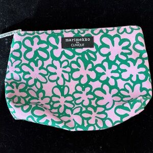 Clinique Marimekko Floral Cosmetic Bag in Pink and Green